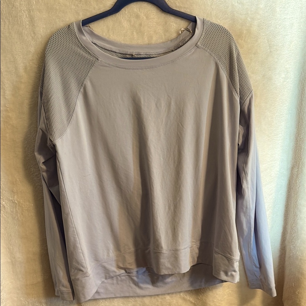Calia by Carrie Underwood long sleeve shirt. Light lavender color. Size large
